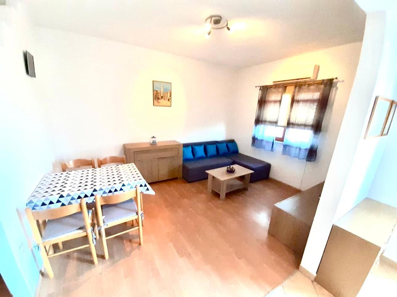 Apartments Belic With Pool Єлса Екстер'єр фото