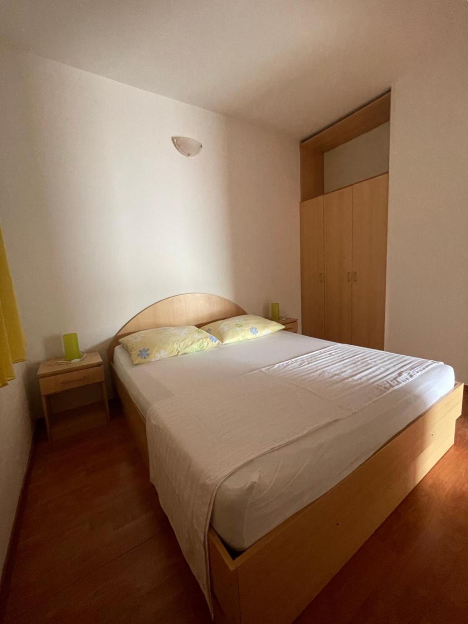 Apartments Belic With Pool Єлса Екстер'єр фото